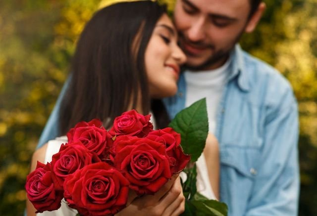 🎬💍 Marriage in Movies vs. Real Life: What to Expect (and What Not To)